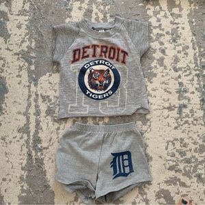 VTG Detroit Tigers MLB outfit boys XS S 4 Garan